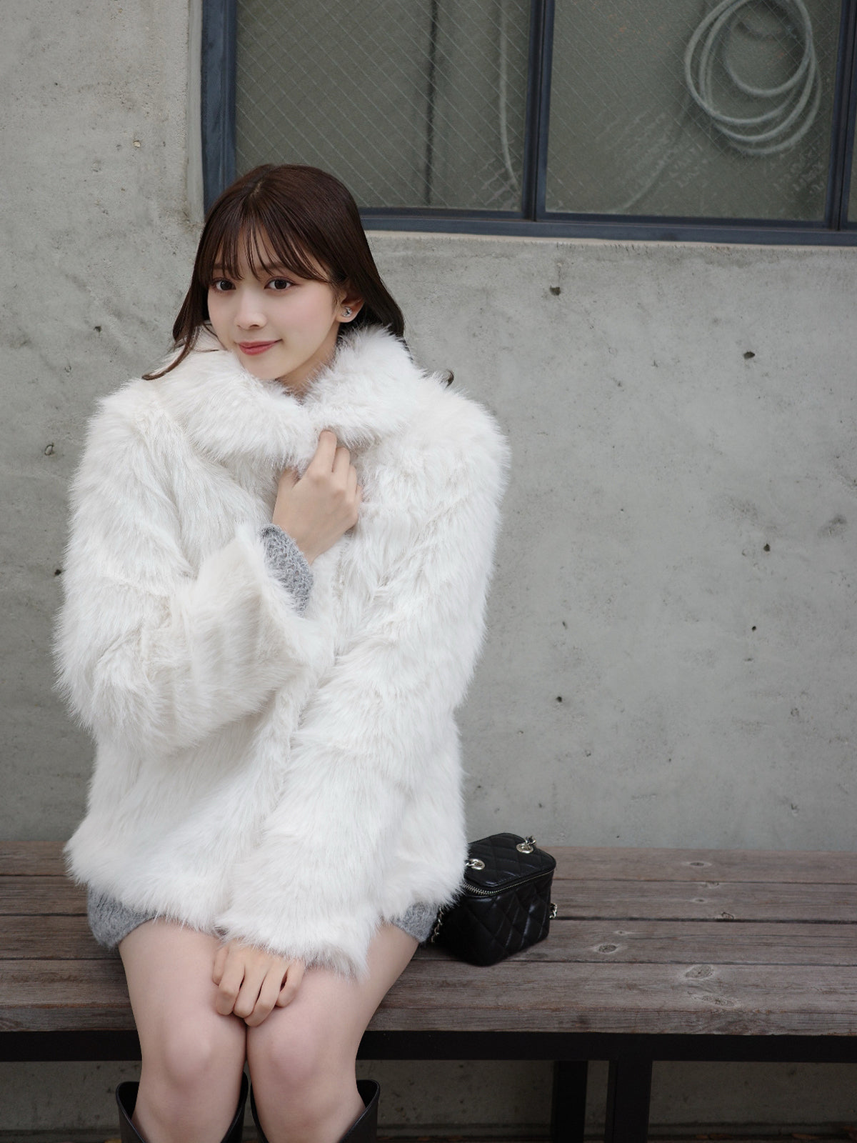 ラインストーンホックファータッチコート