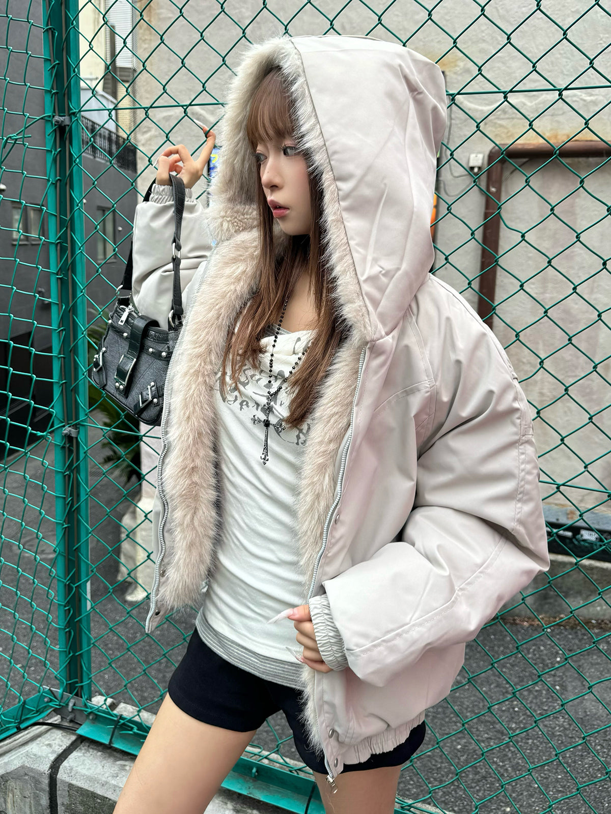 ボリュームファータッチフーディーブルゾン