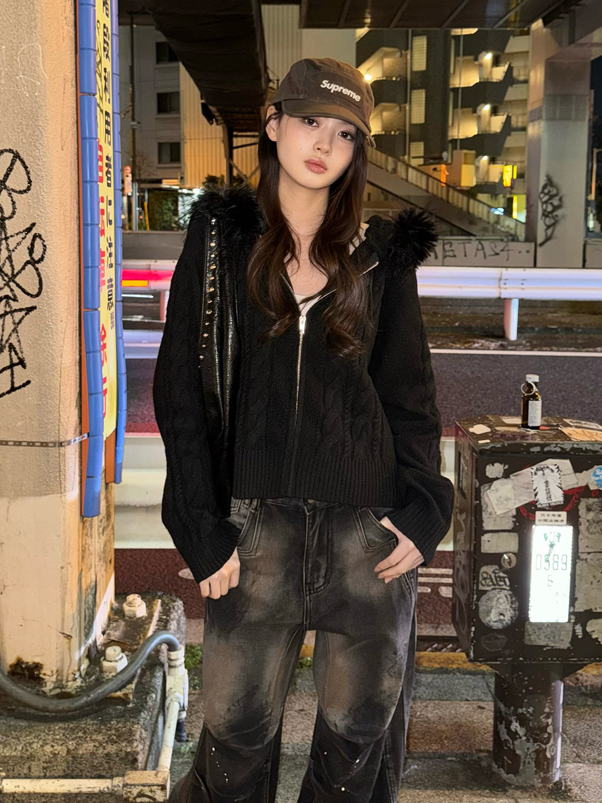 扭纹针织毛绒触感连帽卫衣