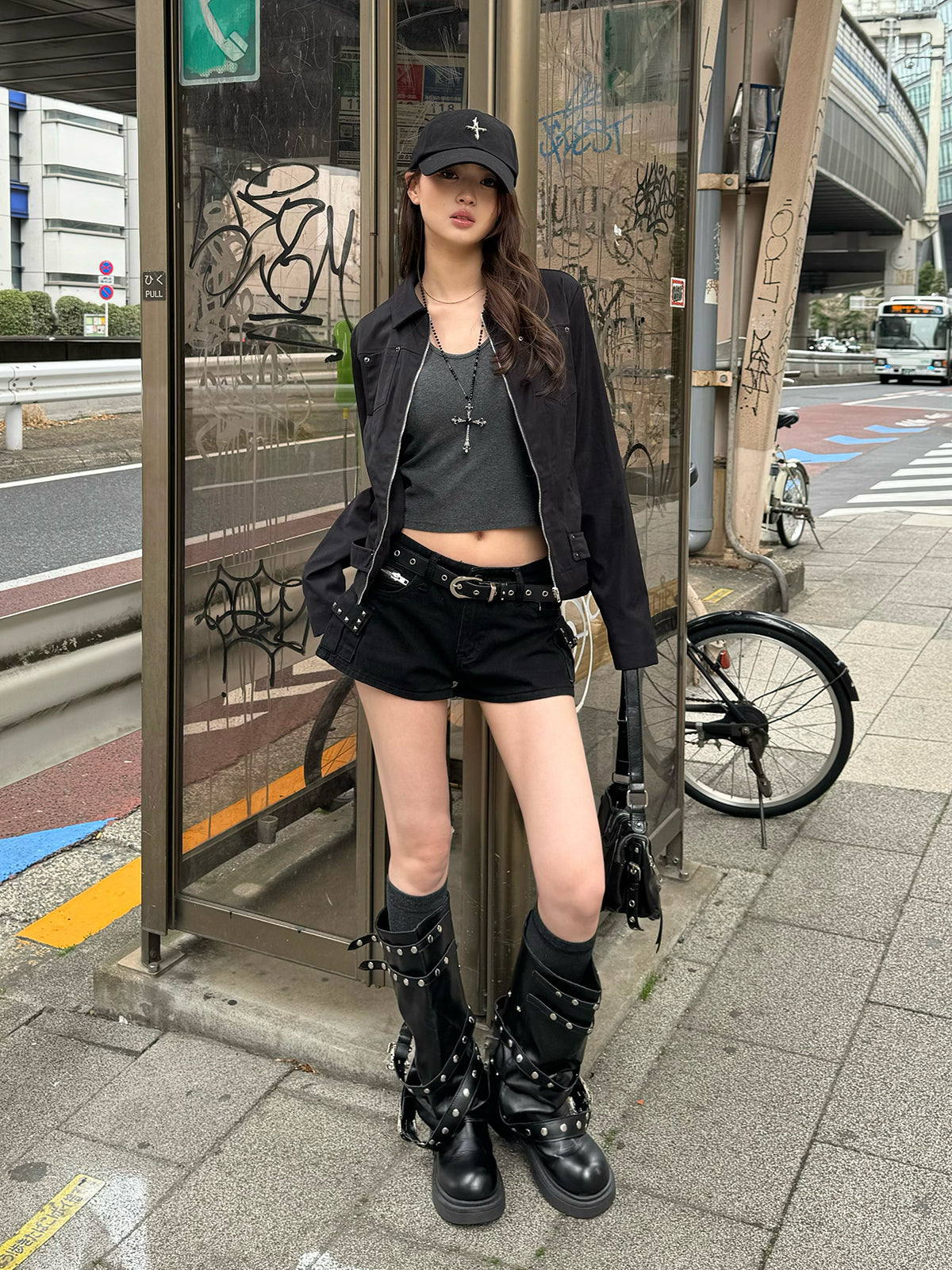 スリムシルエットジップジャケット