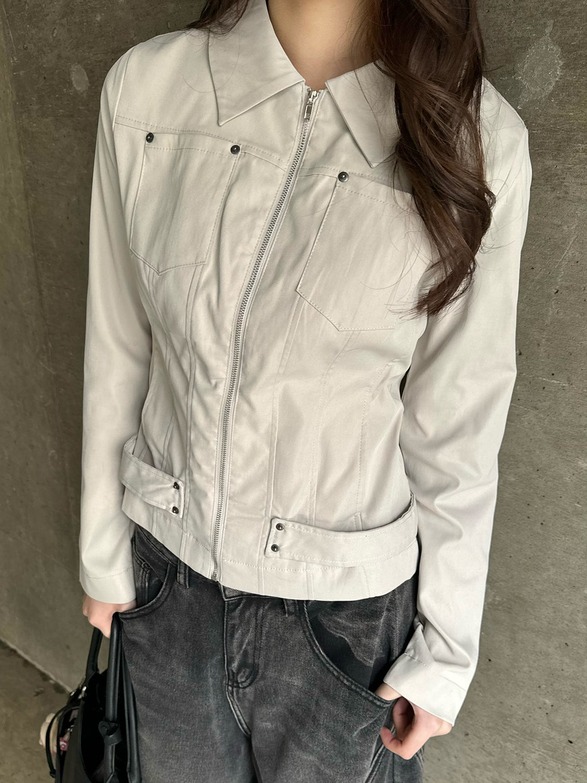 スリムシルエットジップジャケット