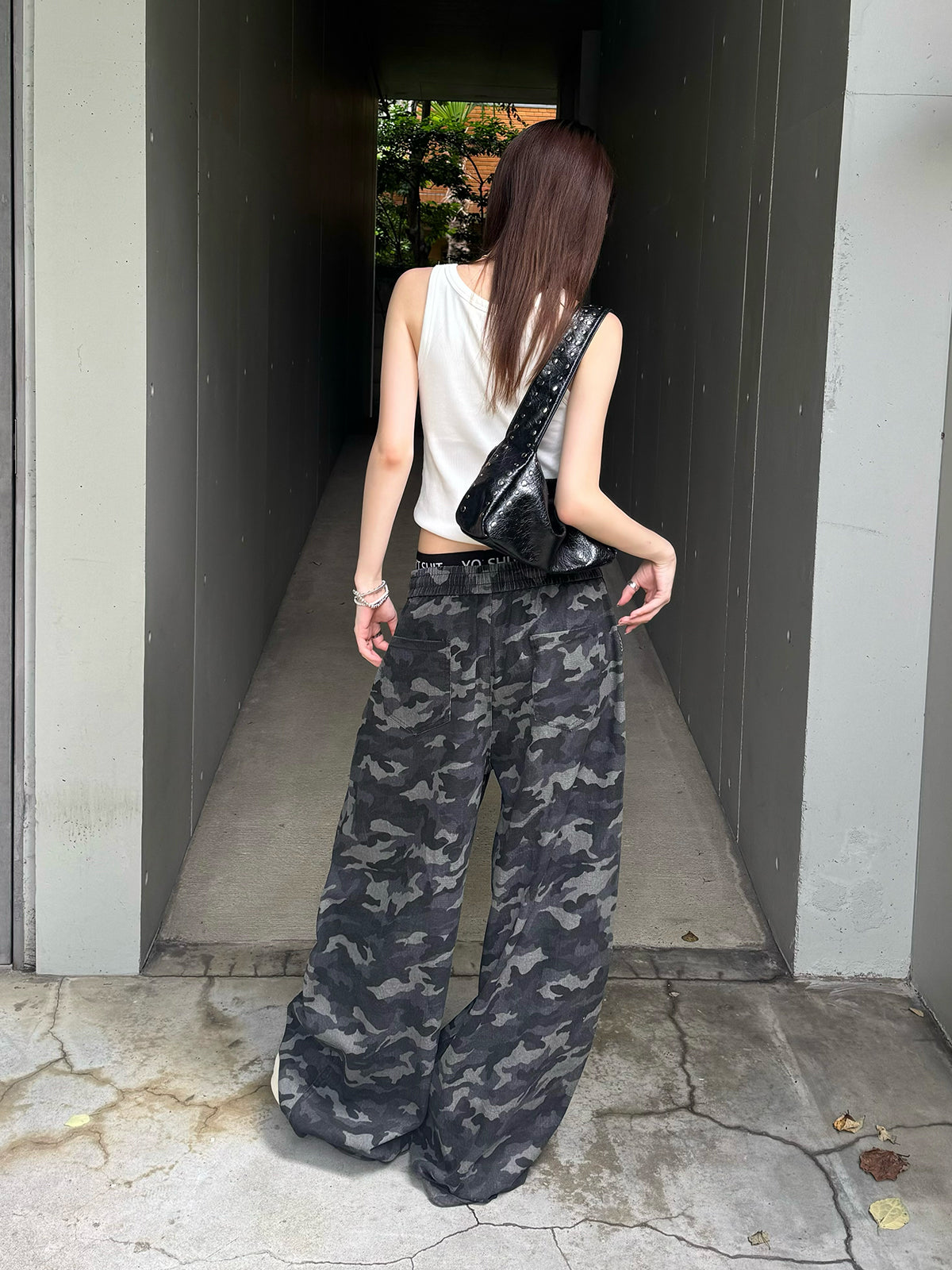 カモフラージュダメージワイドドロストパンツ