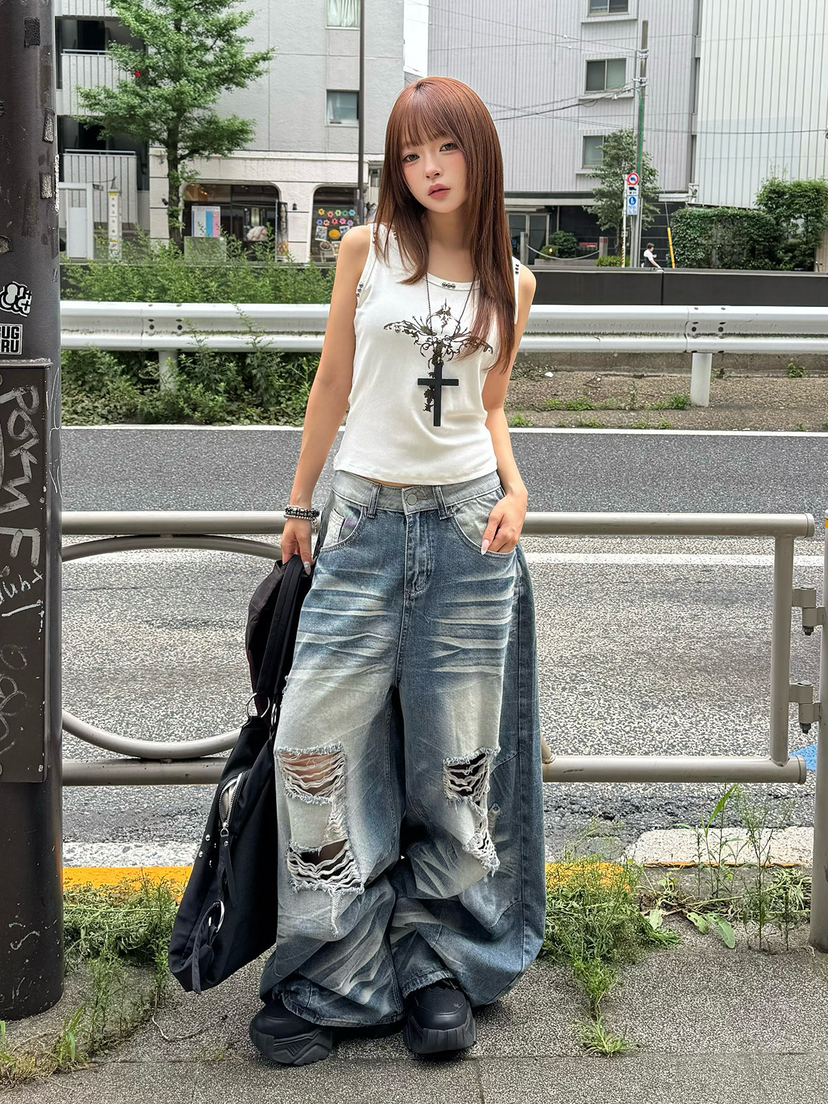 ウォッシュダメージカーブワイドデニムパンツ