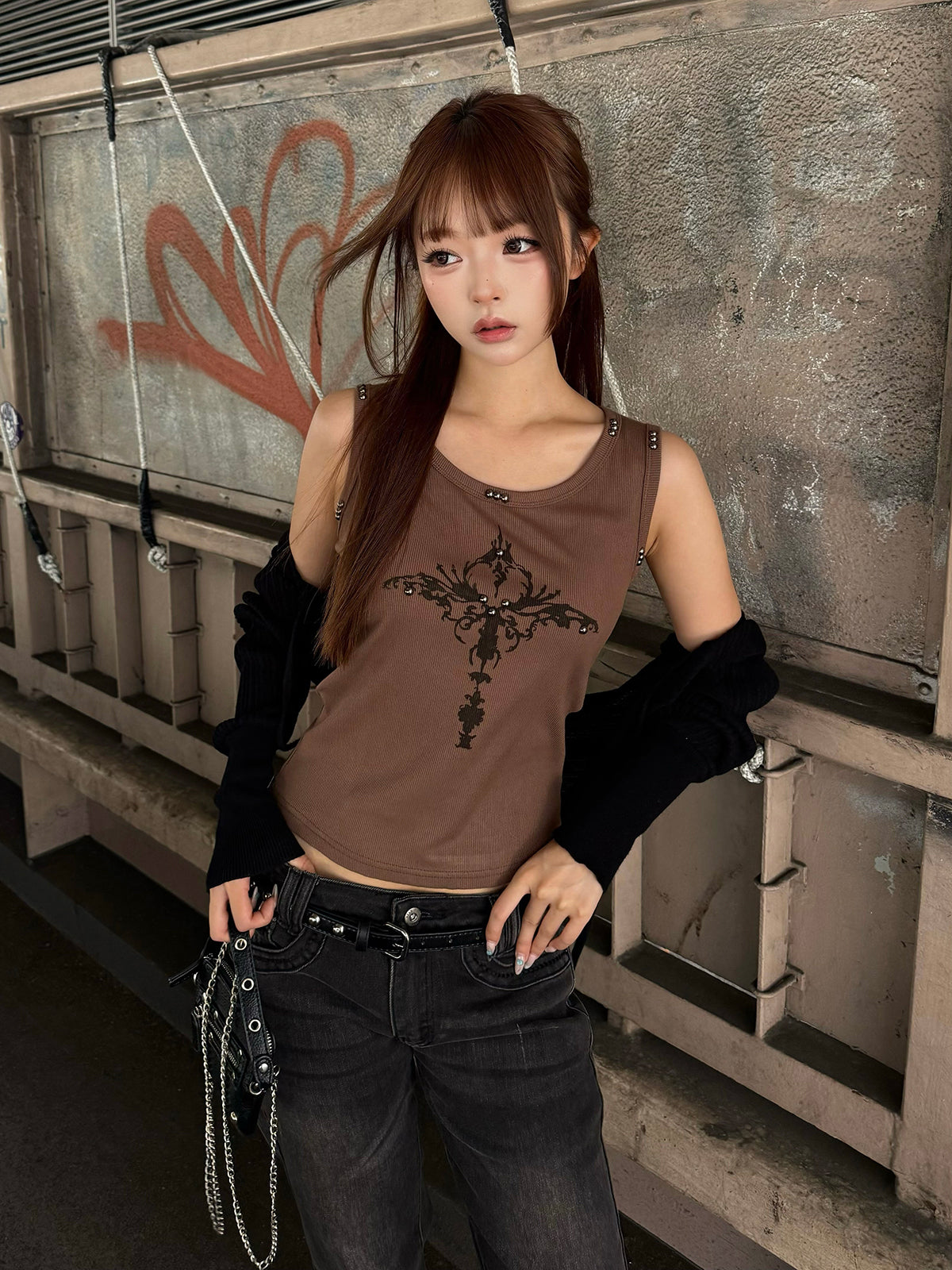 00s D&G タンクトップ VOGUE風フォトプリント Y2K ボーダー グラフィックスタッズタンクトップ – ANDOR ONLINE