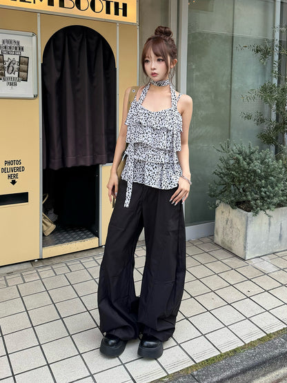 スタッズベルトバルーンワイドパンツ