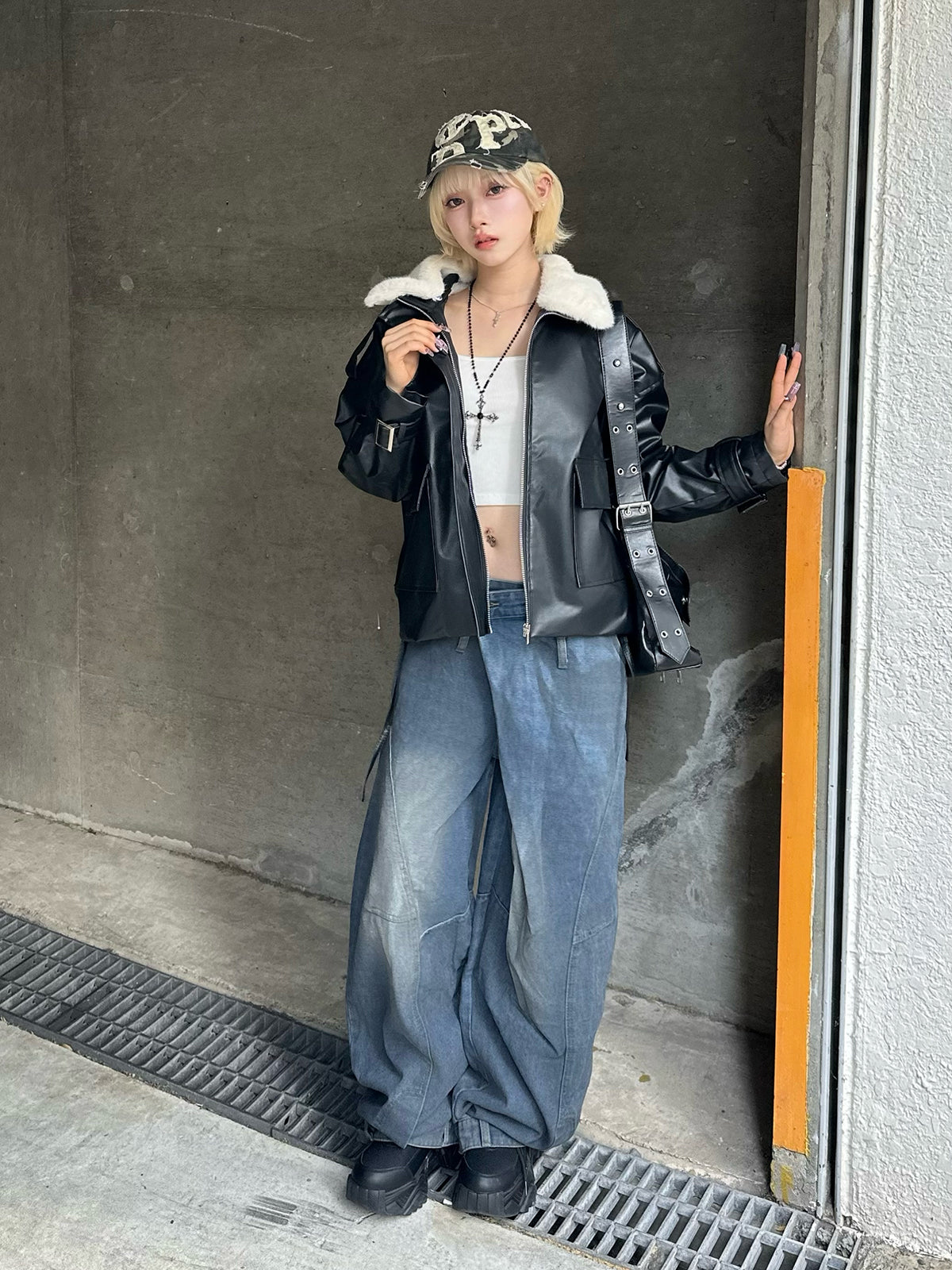 クロスウエストワイドカーブデニムパンツ