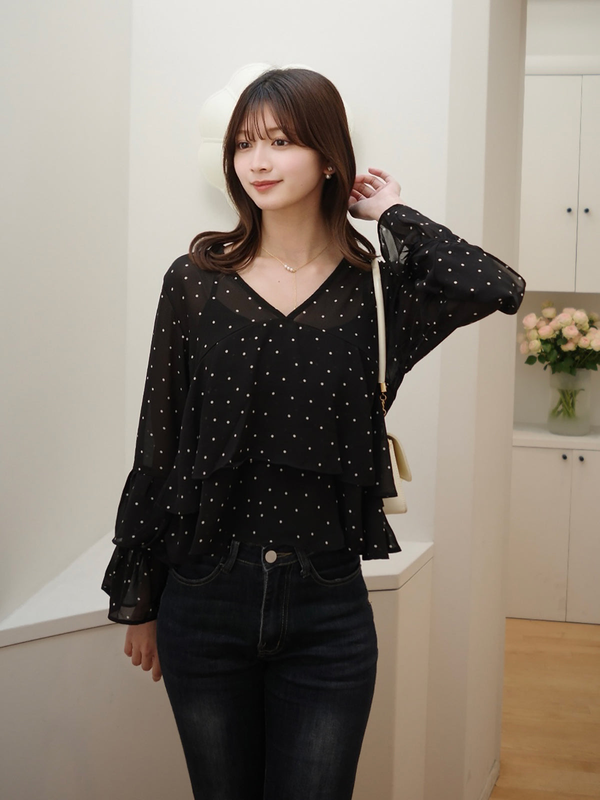 シアーフリルドットブラウス