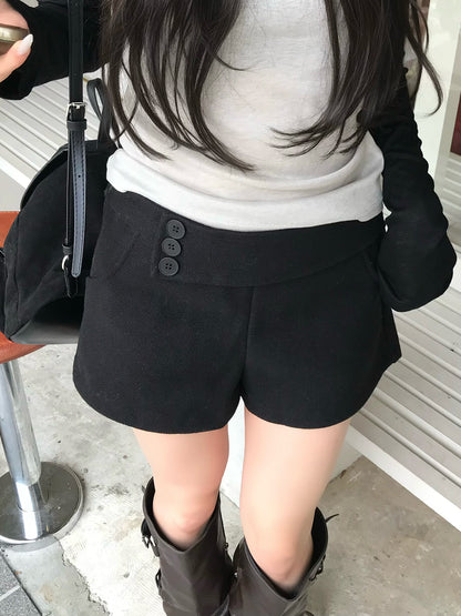 ウールライクボタンデザインショートパンツ