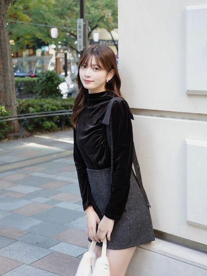 ショルダータイハイネックベロアカットソー