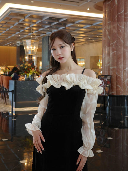 オフショルダーフリルベロアワンピース