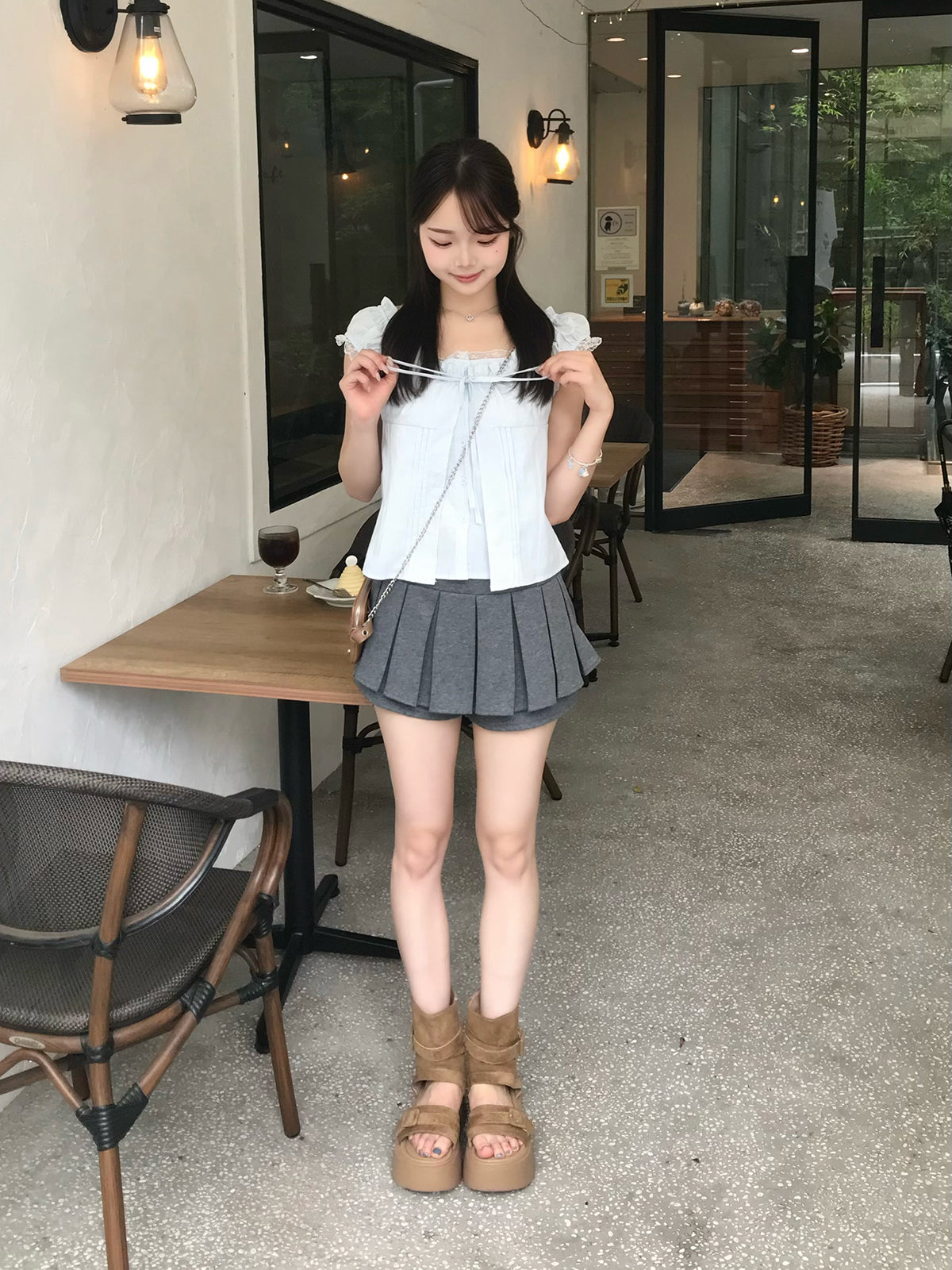 リボンフリルネックブラウス