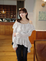フリルドットオフショルブラウス - ホワイト