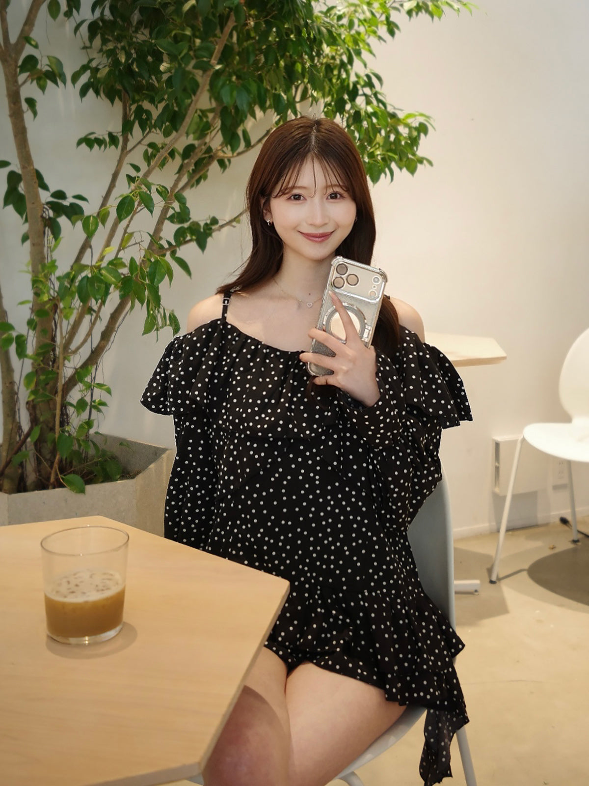 フリルドットオフショルブラウス