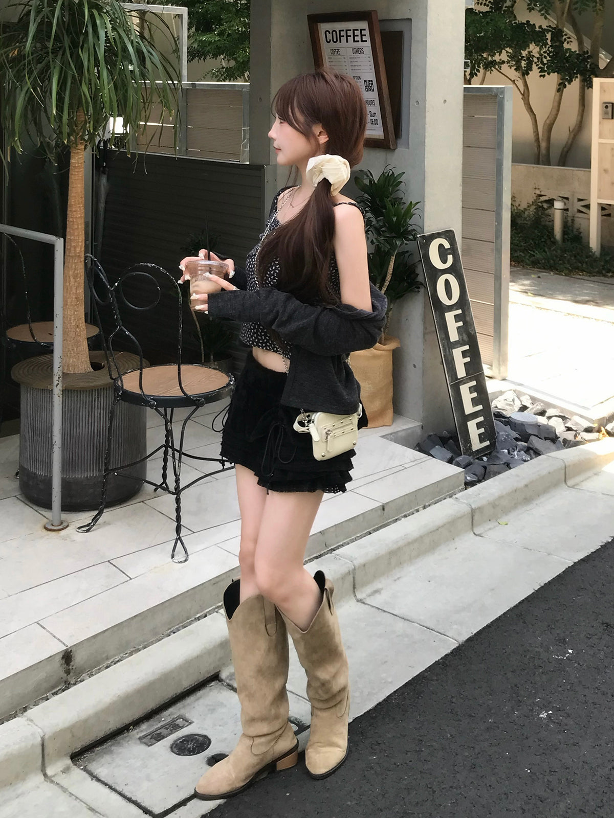 シャギーフリルニットショートパンツ