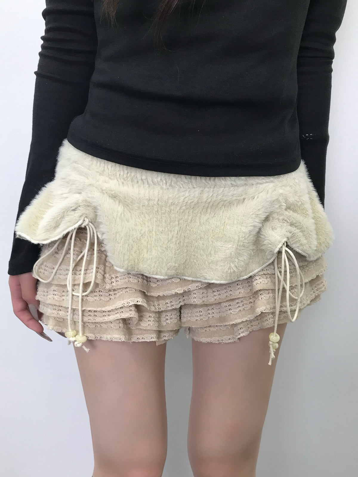 シャギーフリルニットショートパンツ