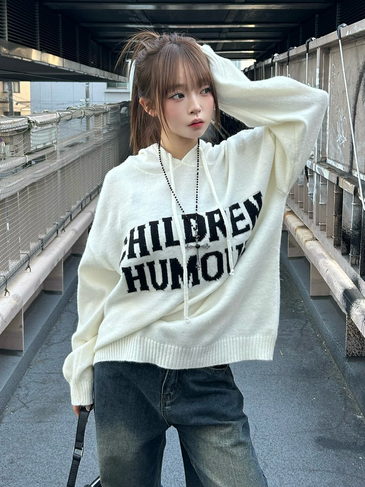 字母标志连帽针织衫