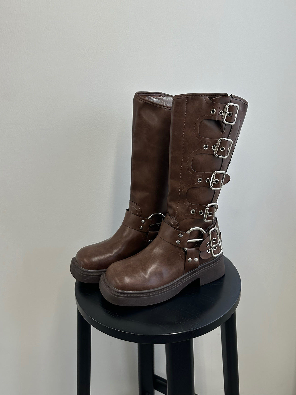 Belt design biker boots