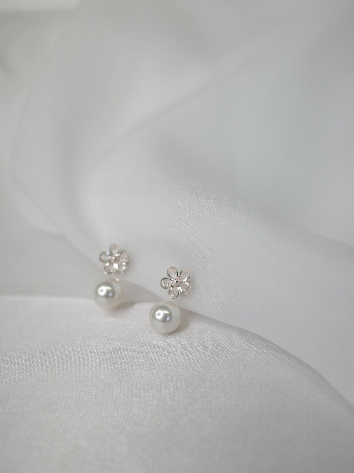 2wayデイジーマグネットピアス