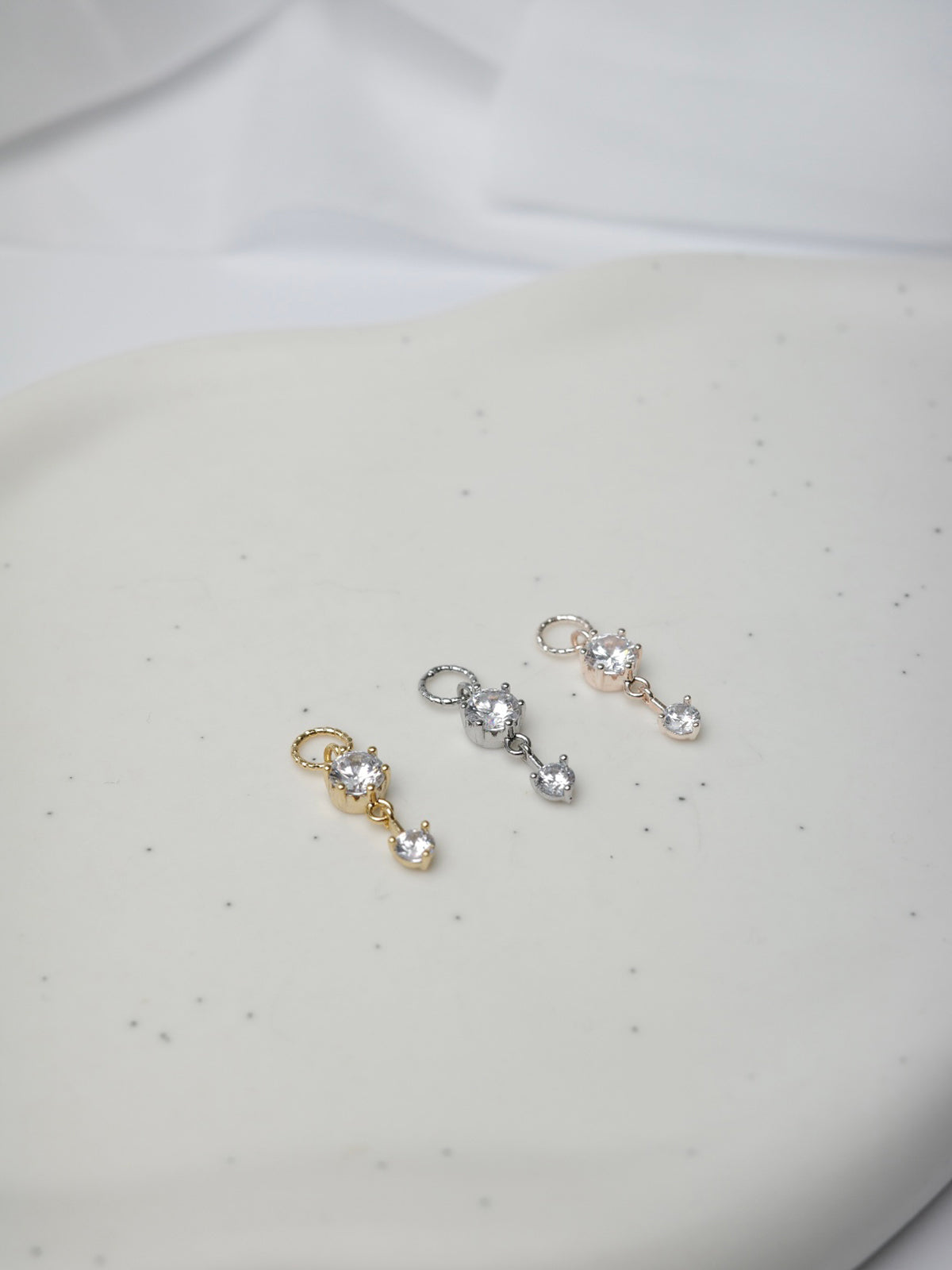 ツインビジューチャーム